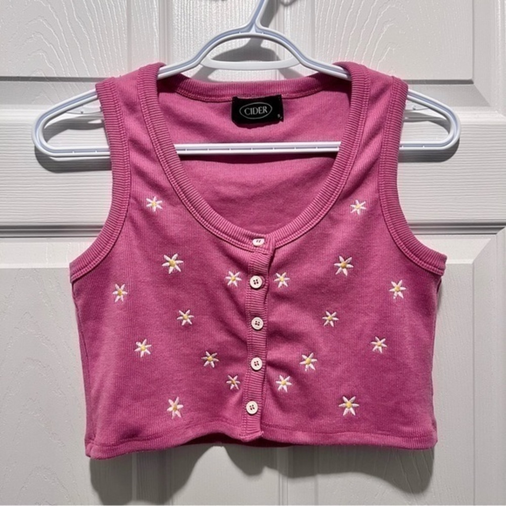 💥3/25$ Cider Small pink daisy button up crop top women shirt festival